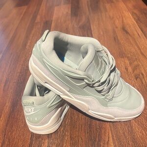 Nike Air Jordan 4 RM Seafoam  Sneakers size 10